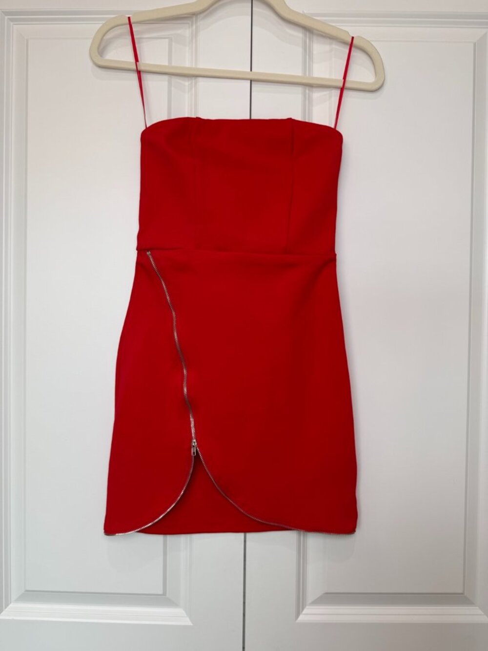 superdown Nylah Front Zip Strapless Red Mini Dress XS